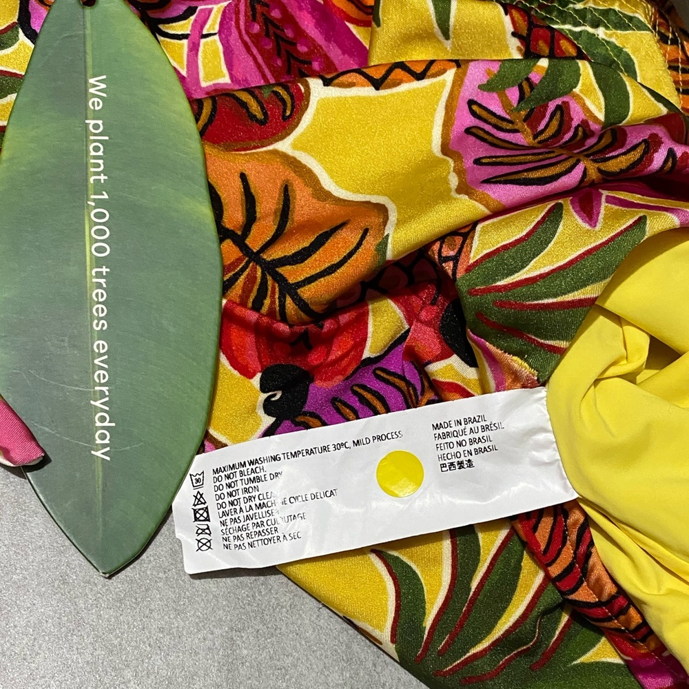 NWT FARM Rio Fruit Dreams one piece SMALL - Picture 10 of 12